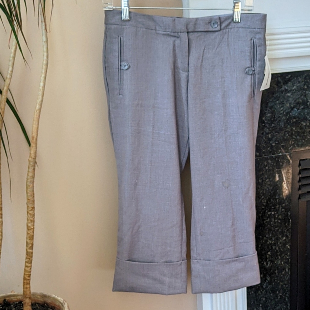 The limited gray cuffed cropped pants